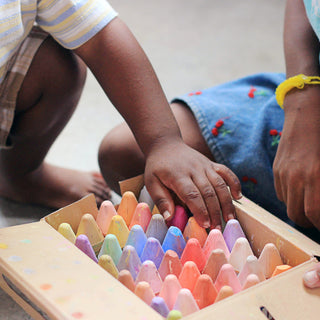 Too Much Screen Time? Entertain Your Kids With These 18 Crafty Projects.